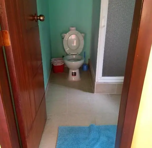 Talo 2 Makuuhuonetta, Hostal Tena ñaui