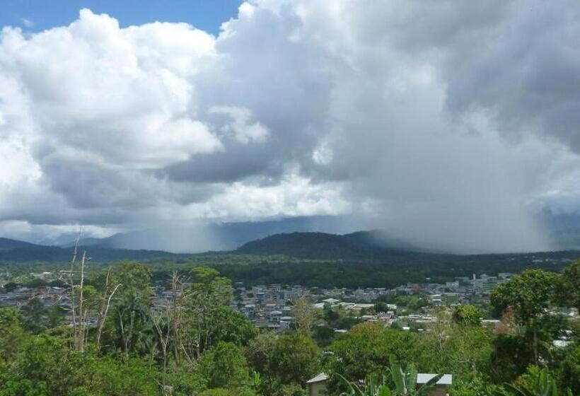 اتاق خانوادگی با چشمانداز کوه, Hostal Tena ñaui