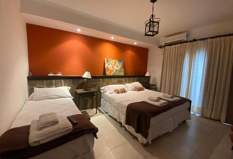 اتاق استاندارد سه نفره, Las Chirimoyas