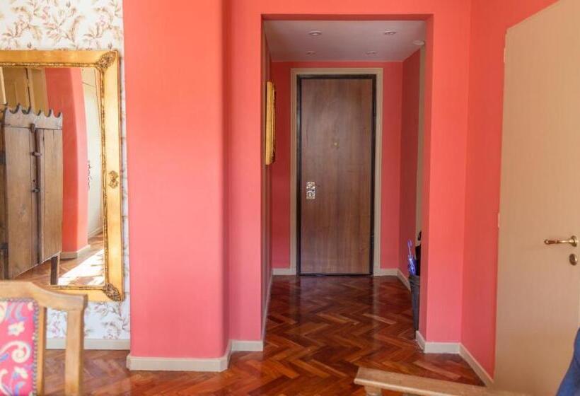 اتاق سوپریور, Optimus Ba