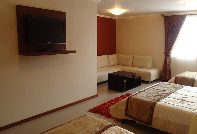 חדר משפחתי, Alejandrina