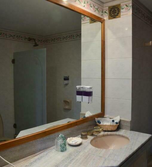 غرفة قياسية, Algeciras