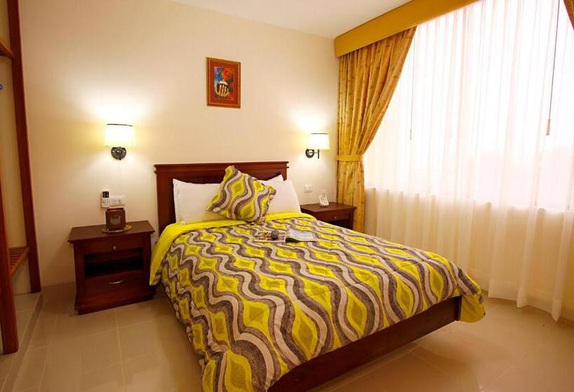 سوییت, Club Del Sol