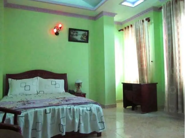 اتاق لوکس, Dong Duong