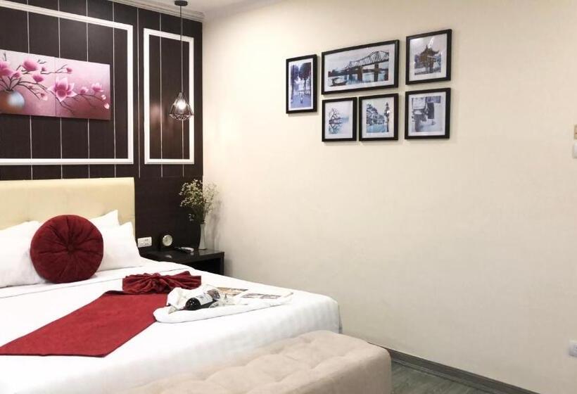 سوییت جونیور با بالکن, Hanoi Elpis