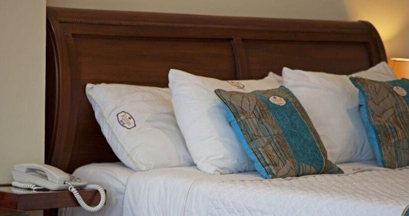 Superior Szoba Pezsgőfürdővel, Kuna