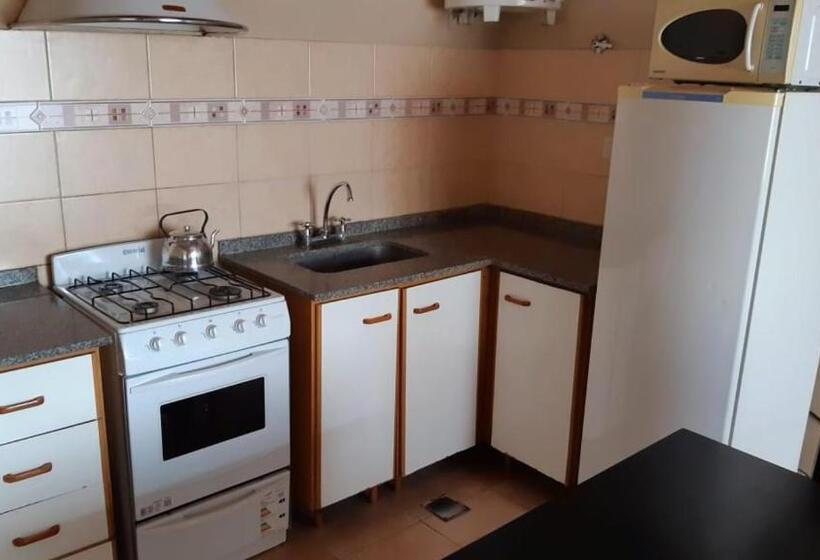 1 Schlafzimmer Apartment Untergeschoss, Mitre