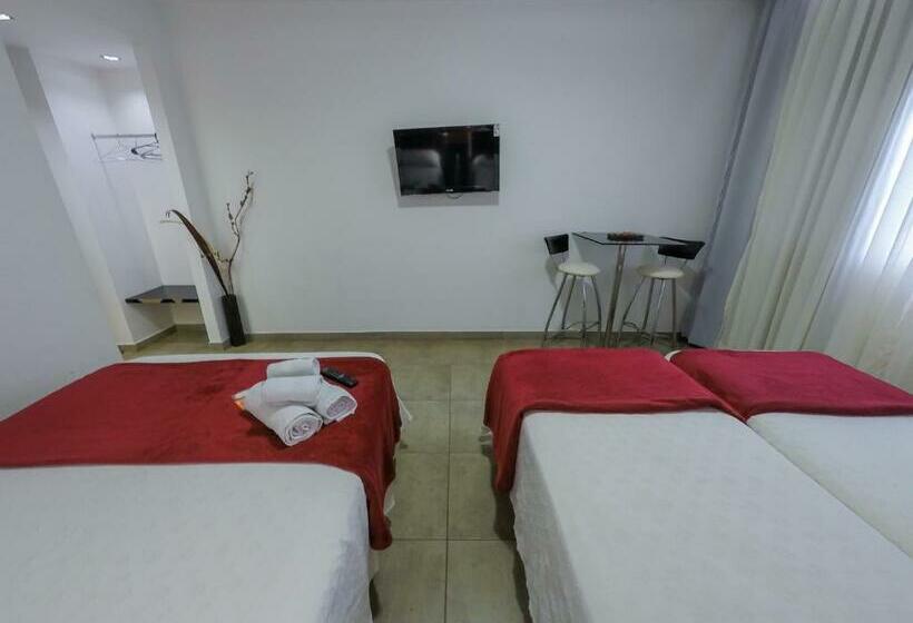 חדר פרמיום, Oaky