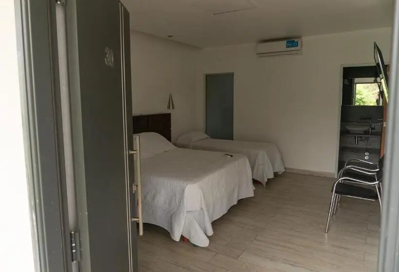 3 Bett Premium Zimmer, Oaky