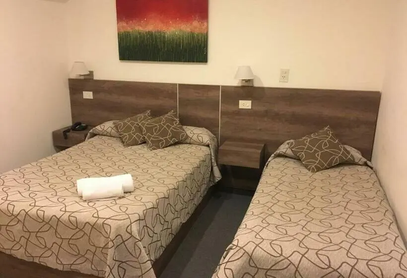 Standard Neljän Hengen Huone, Roma De Tandil