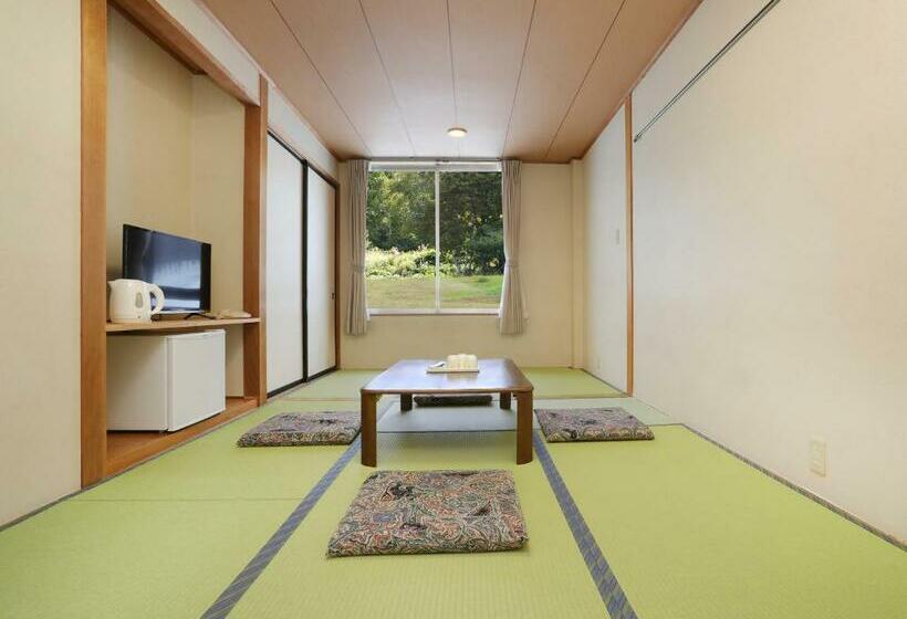 バス共有のスタンダードルーム, Ryuo Park