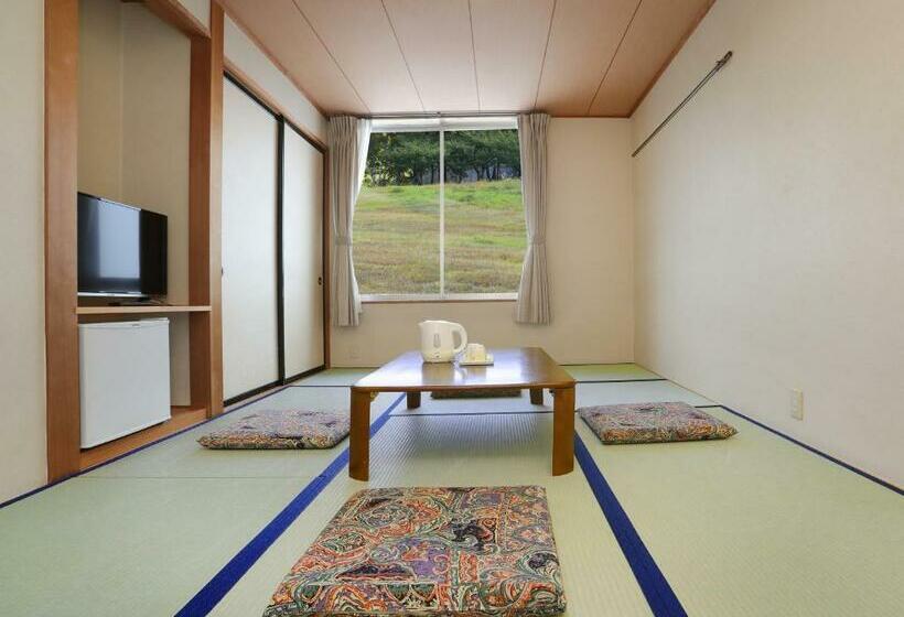 バス共有のスタンダードルーム, Ryuo Park