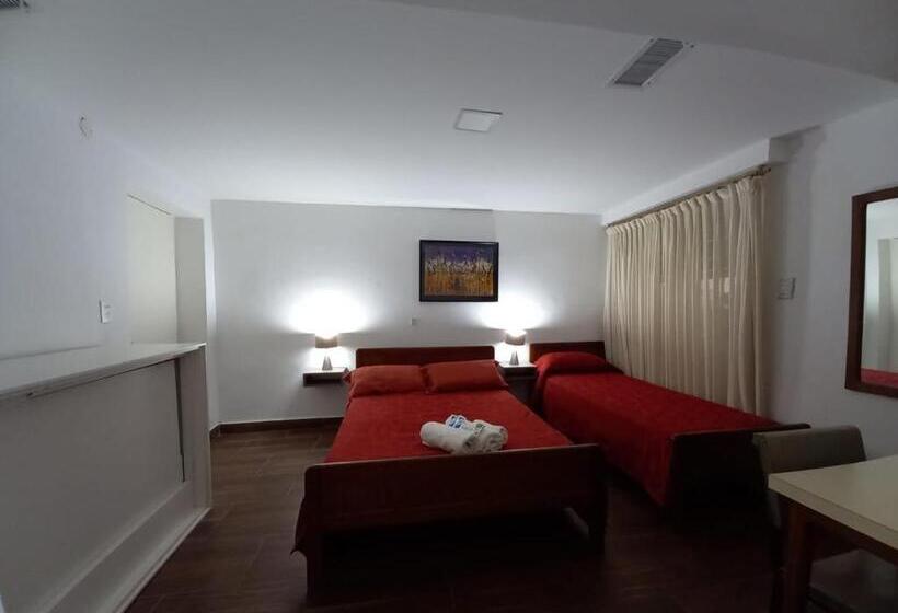 اتاق استاندارد سه نفره, San Carlos