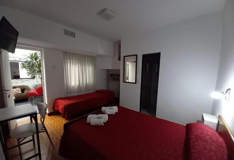 اتاق استاندارد سه نفره, San Carlos