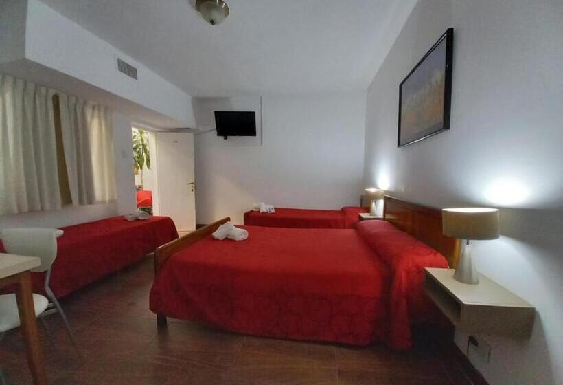 اتاق استاندارد چهار تخته, San Carlos