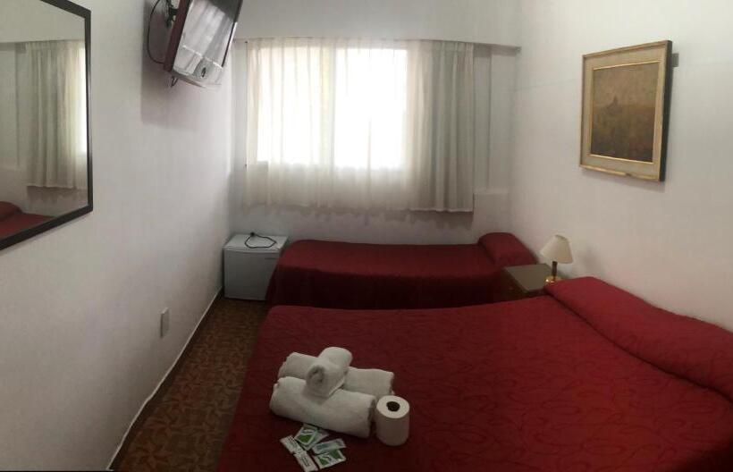 اتاق استاندارد سه نفره, San Carlos