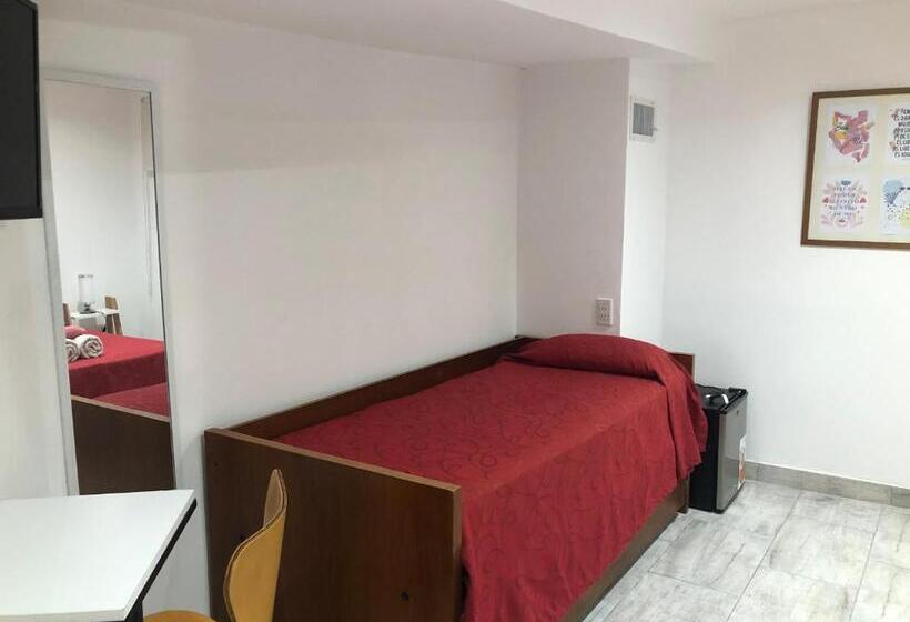 اتاق استاندارد سه نفره, San Carlos