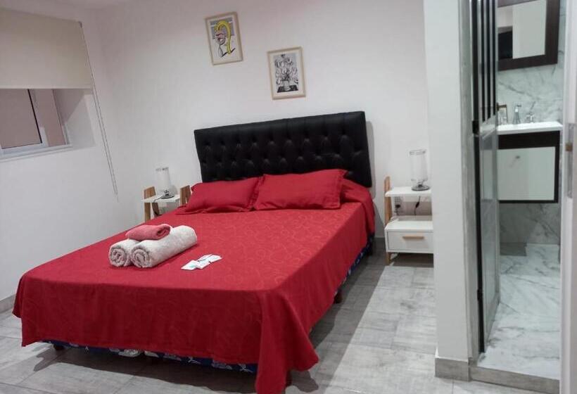 اتاق استاندارد سه نفره, San Carlos