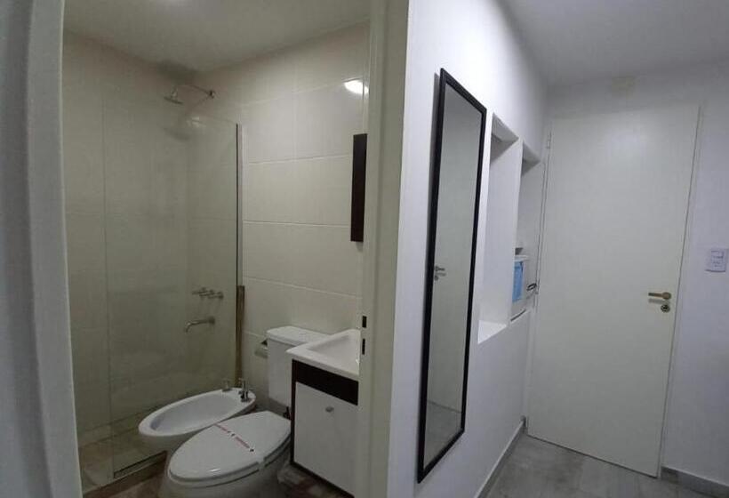 اتاق استاندارد سه نفره, San Carlos
