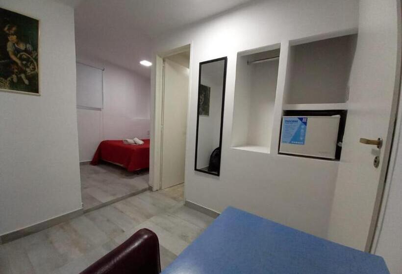 اتاق استاندارد سه نفره, San Carlos