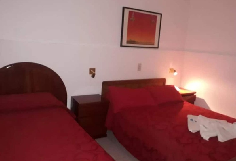 اتاق استاندارد چهار تخته, San Carlos