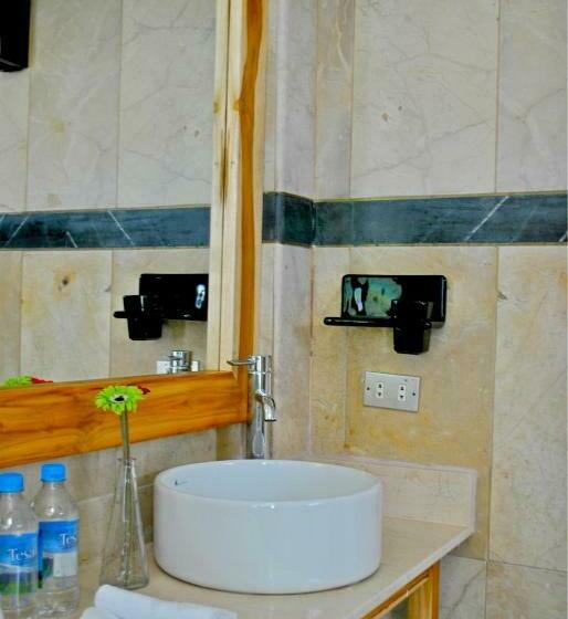 سوییت لوکس, Iguanazu Bed & Breakfast