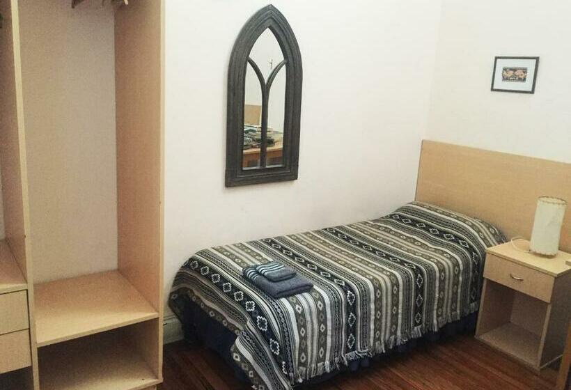 تختخواب در اتاق مشترک, Lgy Bed & Breakfast Only Men