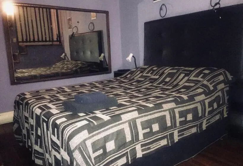 اتاق استاندارد با سرویس بهداشتی مشترک, Lgy Bed & Breakfast Only Men