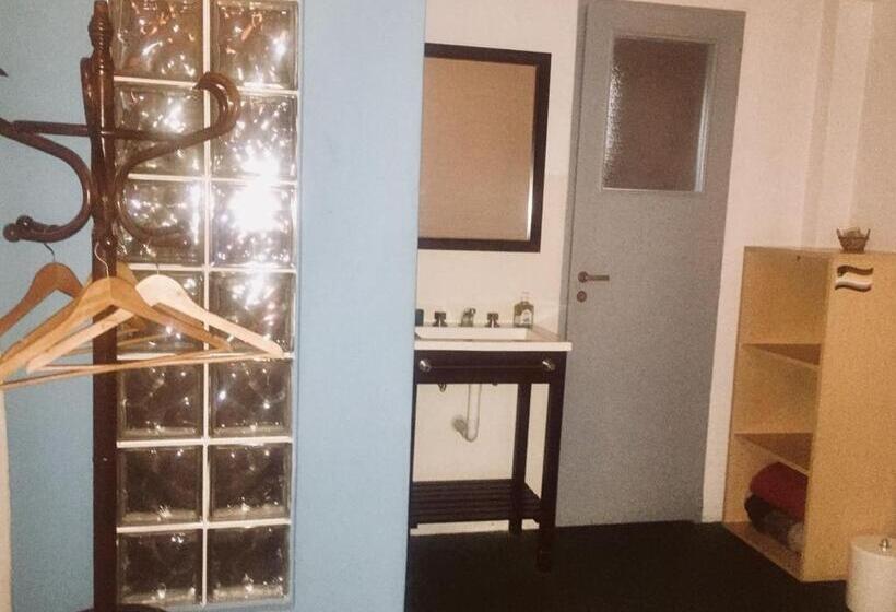 اتاق استاندارد یک نفره, Lgy Bed & Breakfast Only Men