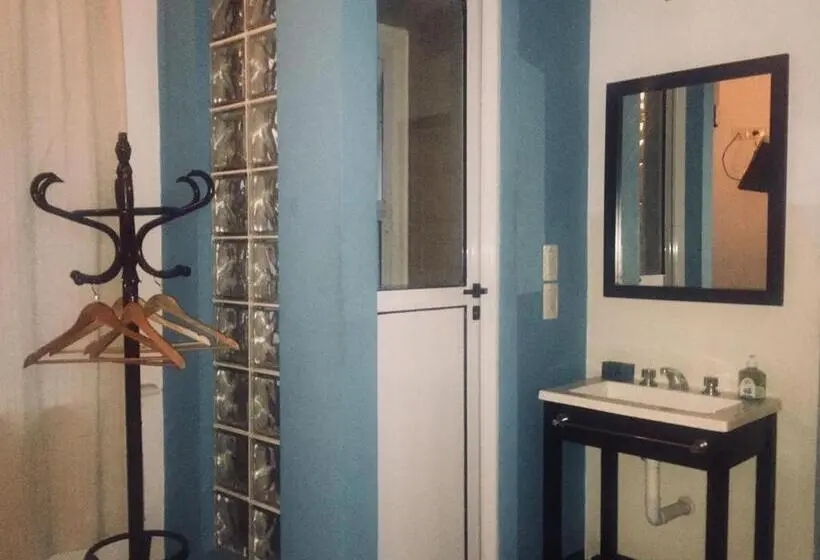 اتاق استاندارد یک نفره, Lgy Bed & Breakfast Only Men