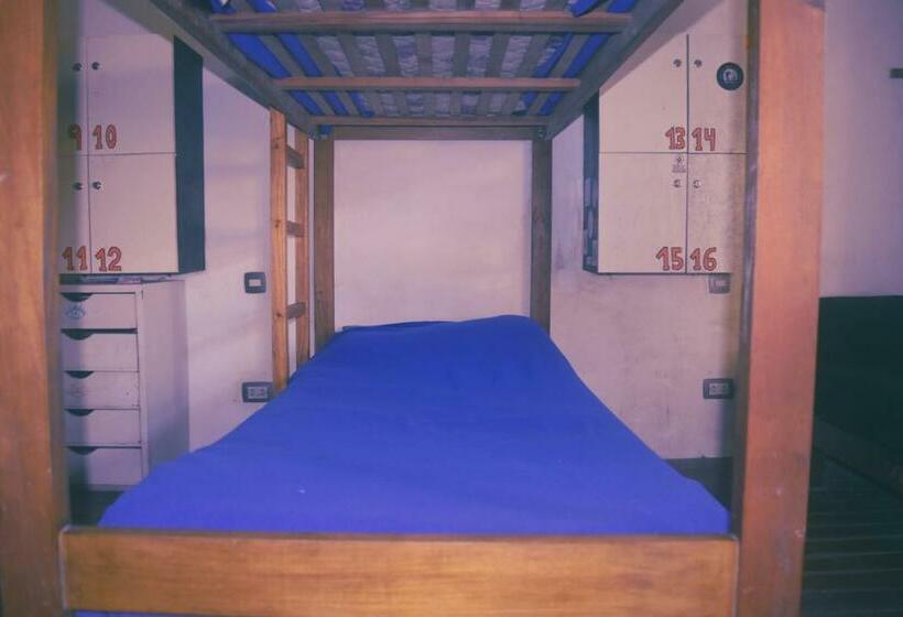 Quarto Familiar, Zeppelin Art Hostel
