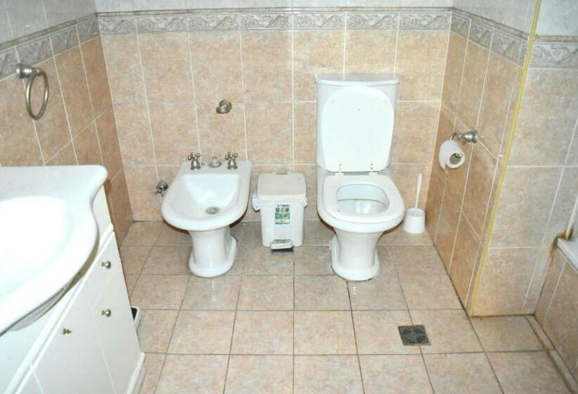 공동 객실, Zeppelin Art Hostel