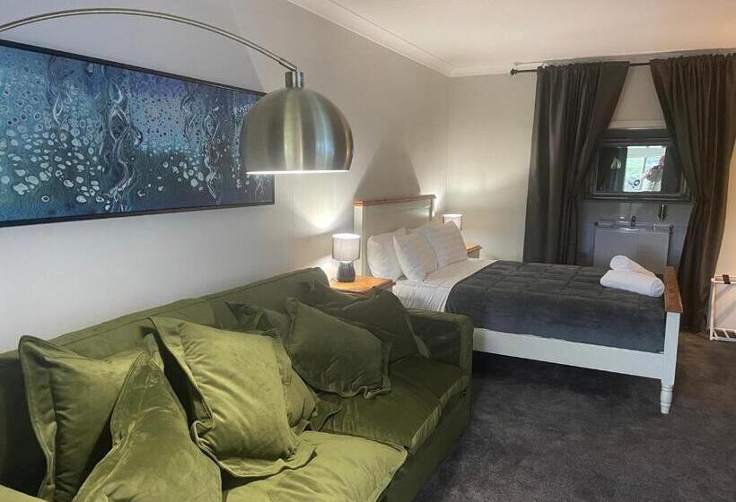 اتاق استاندارد با تراس, Cypress Bnb