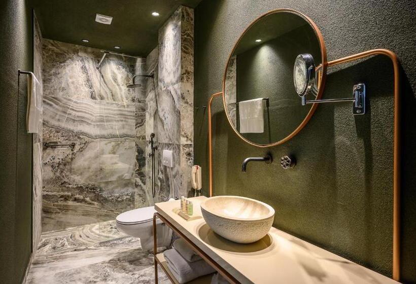 スタンダードルーム, Pagopoieion Suites