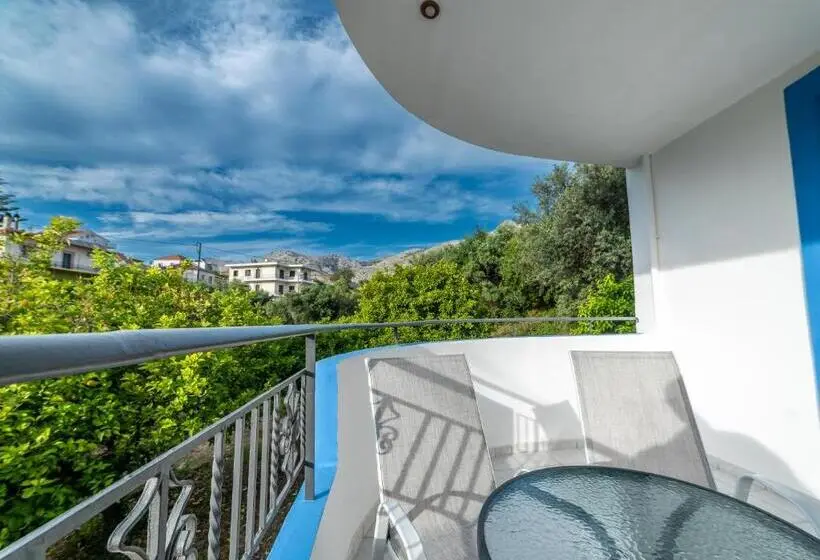 Studio Standard avec Balcon, Azzurro