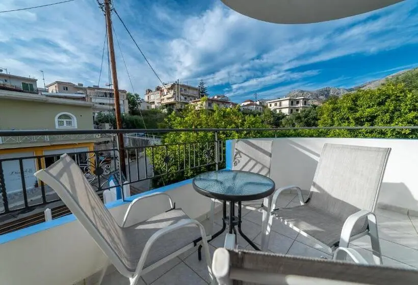 Studio Standard avec Balcon, Azzurro