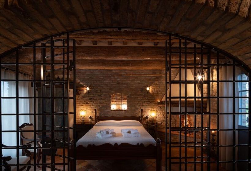سوییت سوپریور, Casaforte La Bastide