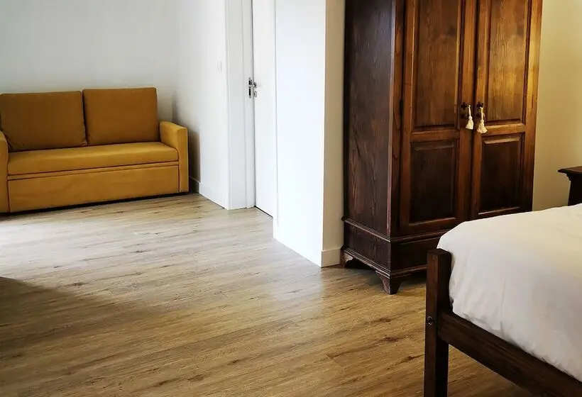 スタンダードスタジオ, Quinta Do Louredo   évora
