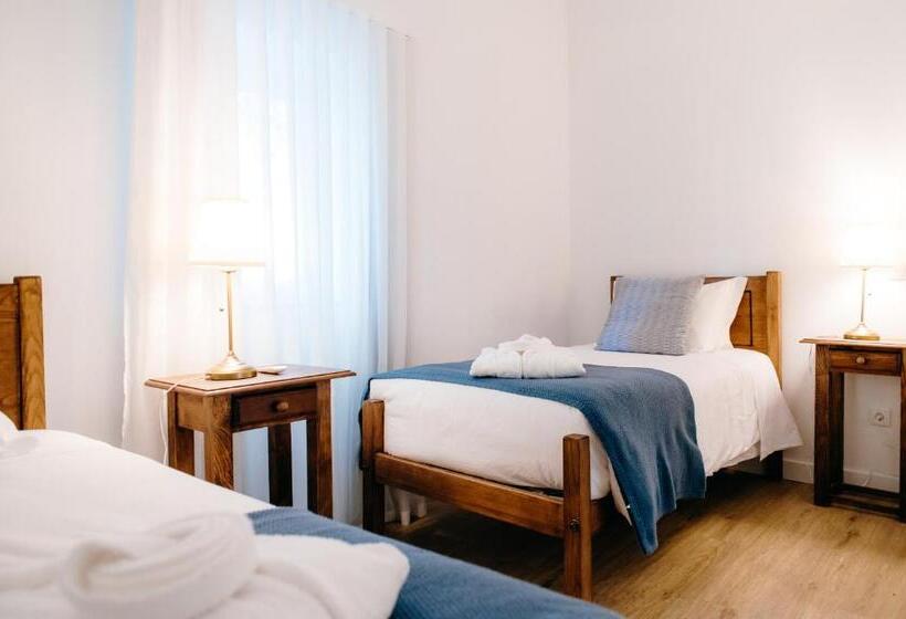 استودیو خانوادگی, Quinta Do Louredo   évora