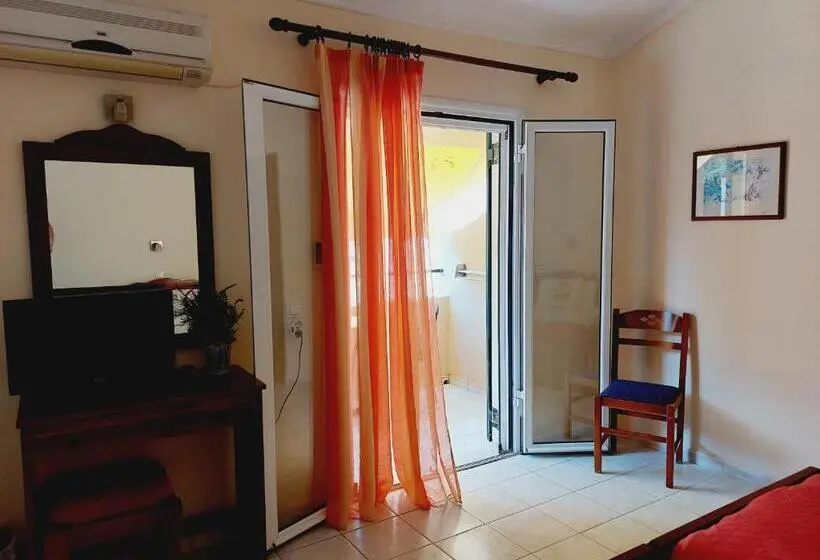 Standard-studio, Zoi & Alexia Apartments