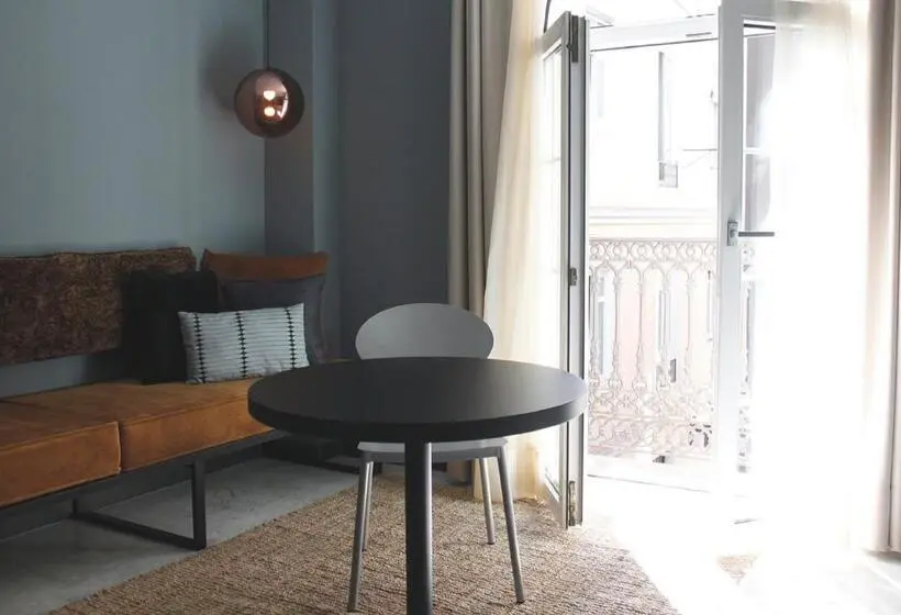 استودیو استاندارد با بالکن, Apartamentos Nono By Charming Stay