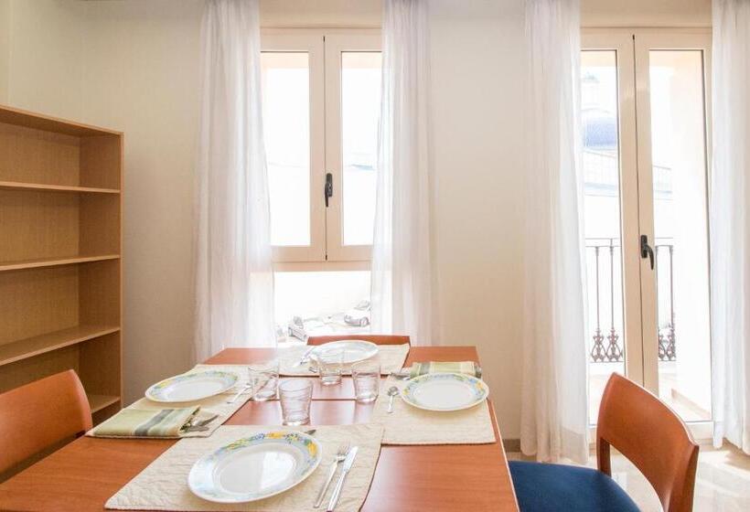 شقة غرفتين, Viveros Apartments