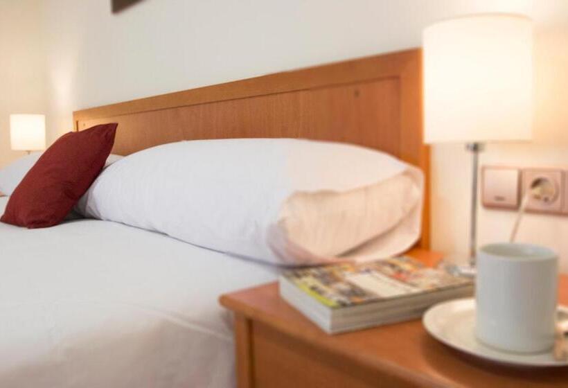 إستوديو قياسى, Viveros Apartments