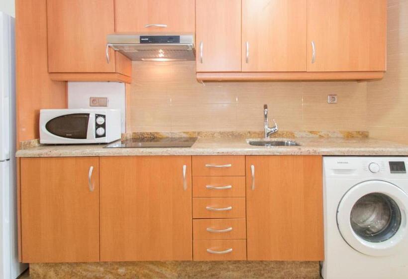 إستوديو قياسى, Viveros Apartments