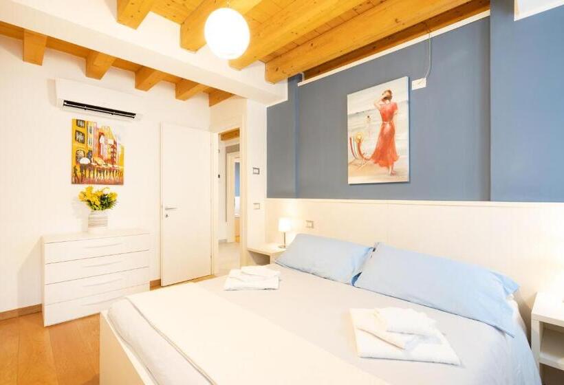 آپارتمان 1 خوابه همکف, Ca Degli Antichi Giardini Apartments