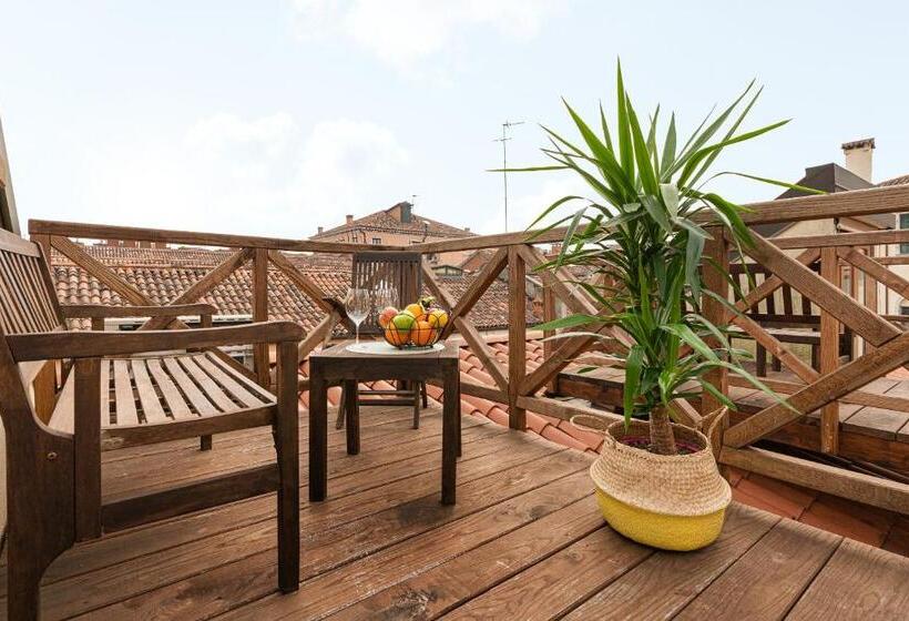 آپارتمان 2 خوابه با تراس, Ca Degli Antichi Giardini Apartments