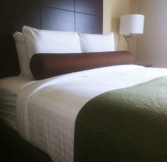 חדר סטנדרט מותאם לאדם עם מוגבלויות, Cobblestone Hotel & Suites   Harborcreek