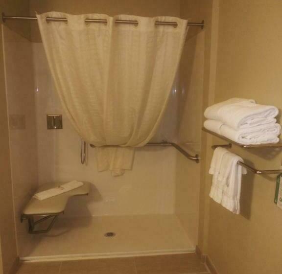 غرفة قياسية لذوى الاحتياجات الخاصة, Cobblestone Hotel & Suites   Harborcreek