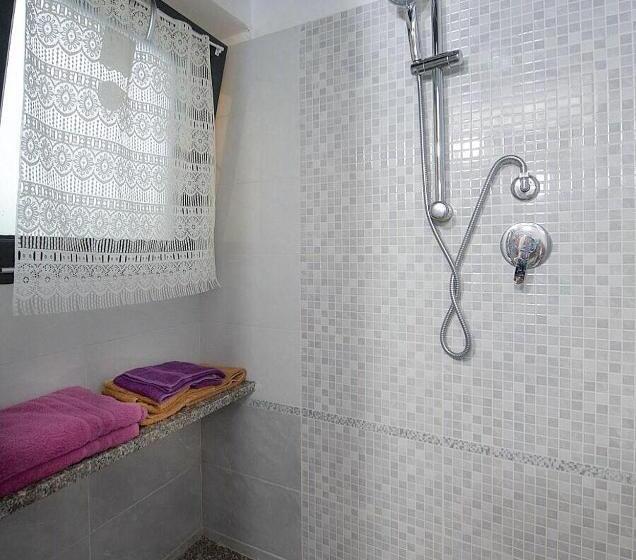 آپارتمان 2 خوابه, Agriturismo La Conte