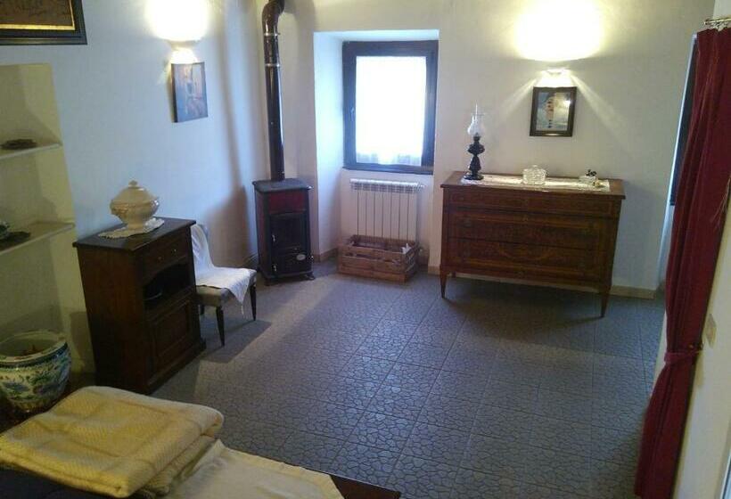 스탠다드 룸, Agriturismo Locanda Del Papa